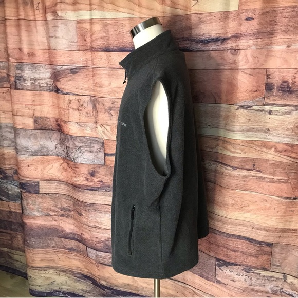 Columbia Gray Vest - Picture 5 of 11